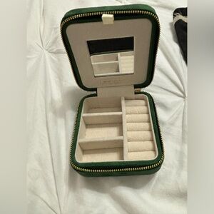 Benevolence soft/fuzzy jewelry holder